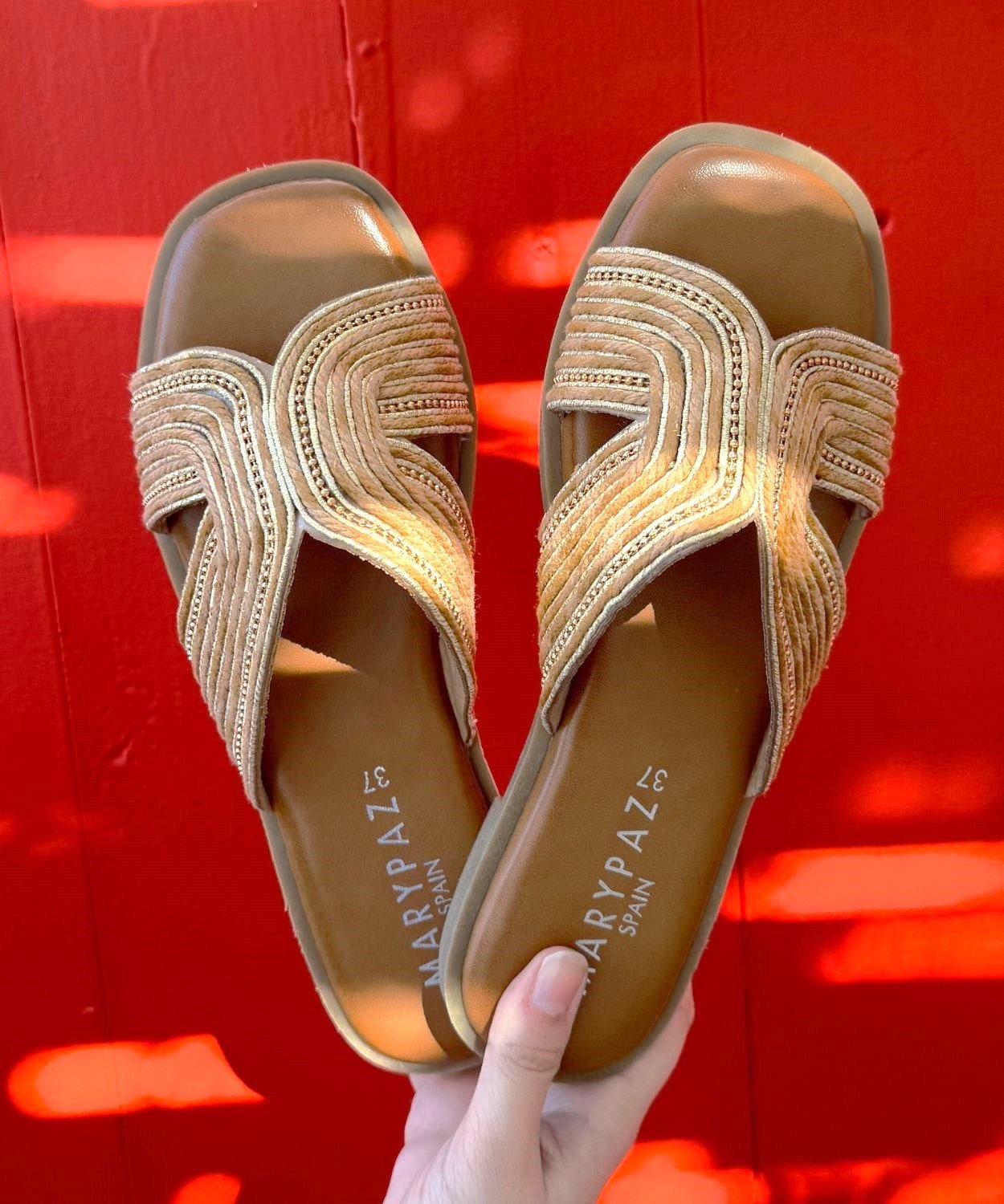 Sandalia plana cruceta image number null